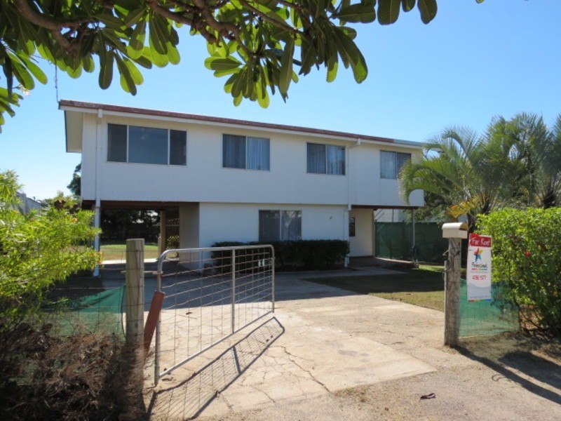 10 Daniel Street, Bowen QLD 4805
