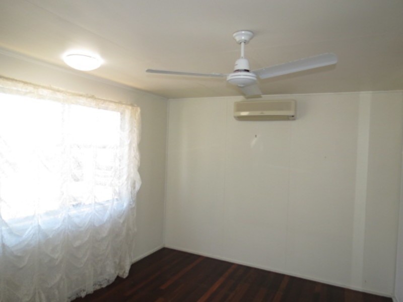 10 Daniel Street, Bowen QLD 4805