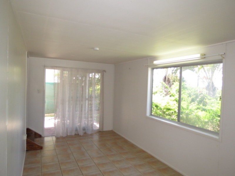 10 Daniel Street, Bowen QLD 4805