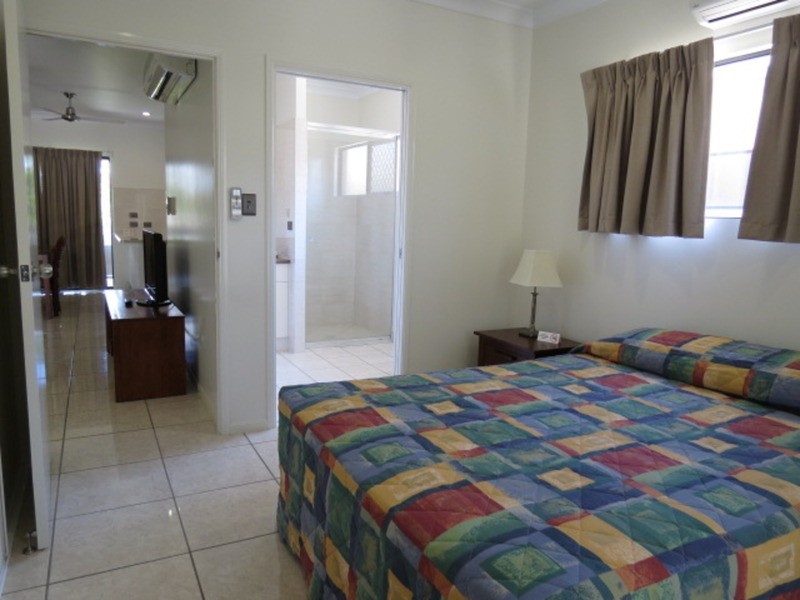 2/11 Kennedy Street, Bowen QLD 4805