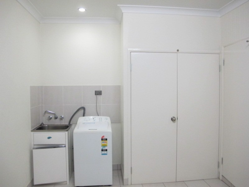 2/11 Kennedy Street, Bowen QLD 4805