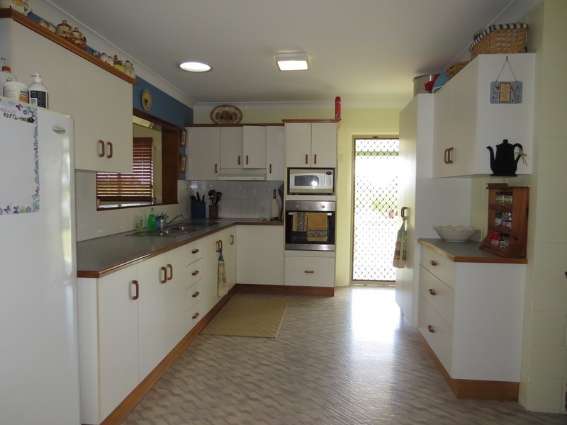 173 Inveroona Road, Bowen QLD 4805