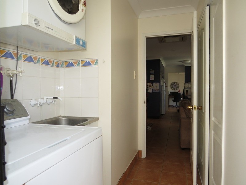 1 Peters  Place, Bowen QLD 4805