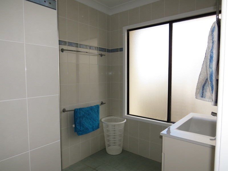 1 Peters  Place, Bowen QLD 4805