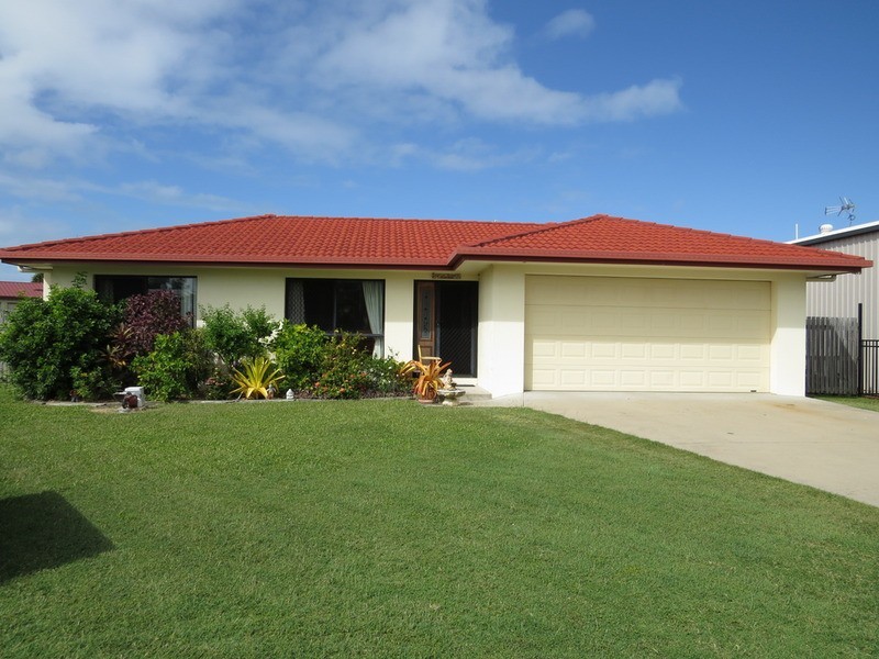 1 Peters  Place, Bowen QLD 4805