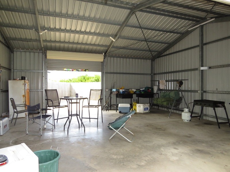 1 Peters  Place, Bowen QLD 4805