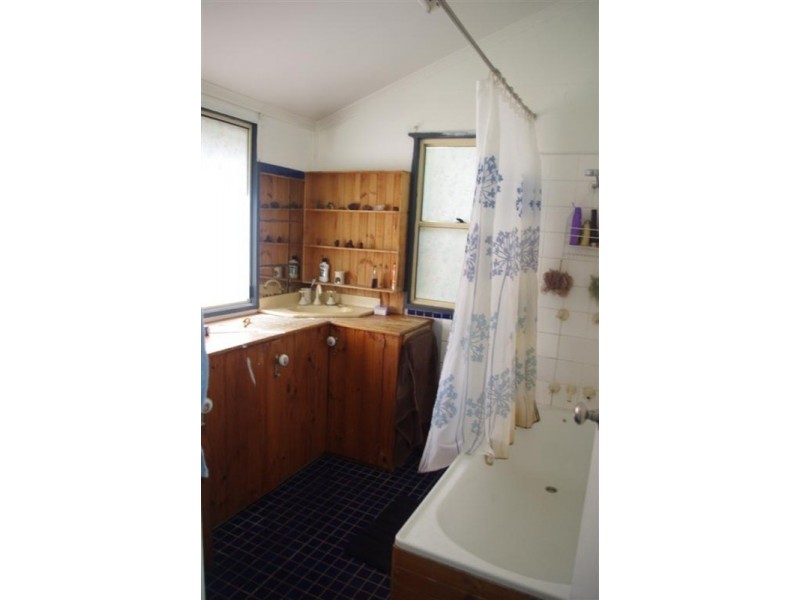 11 Don Street, Bowen QLD 4805
