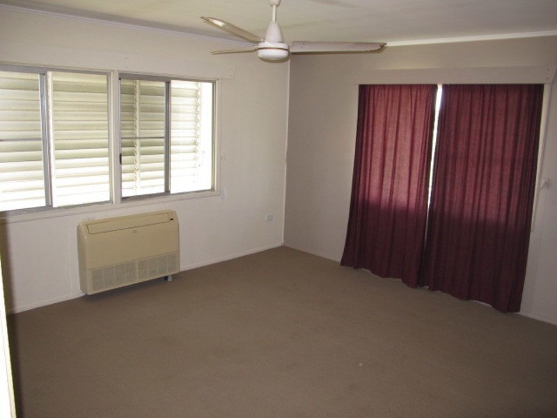 8 McDougal Street, Bowen QLD 4805