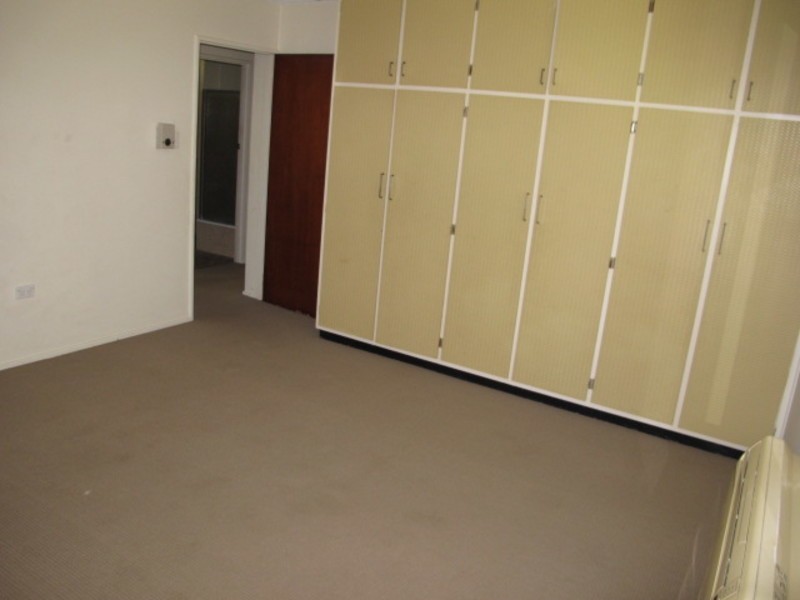 8 McDougal Street, Bowen QLD 4805