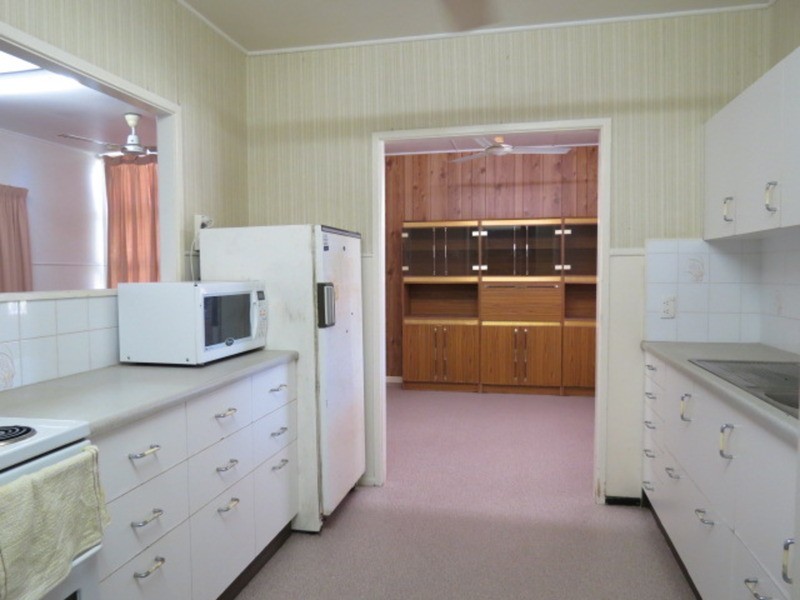 4 Marshall Street, Bowen QLD 4805