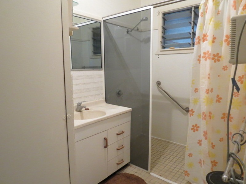 4 Marshall Street, Bowen QLD 4805