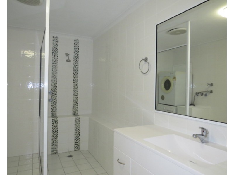 12/89 Horseshoe Bay Road, Bowen QLD 4805