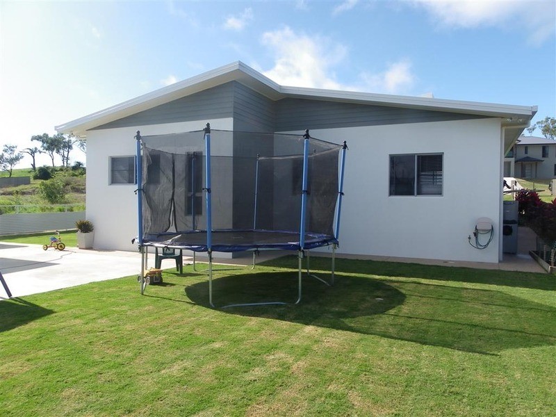 15 Sunshine Court, Bowen QLD 4805