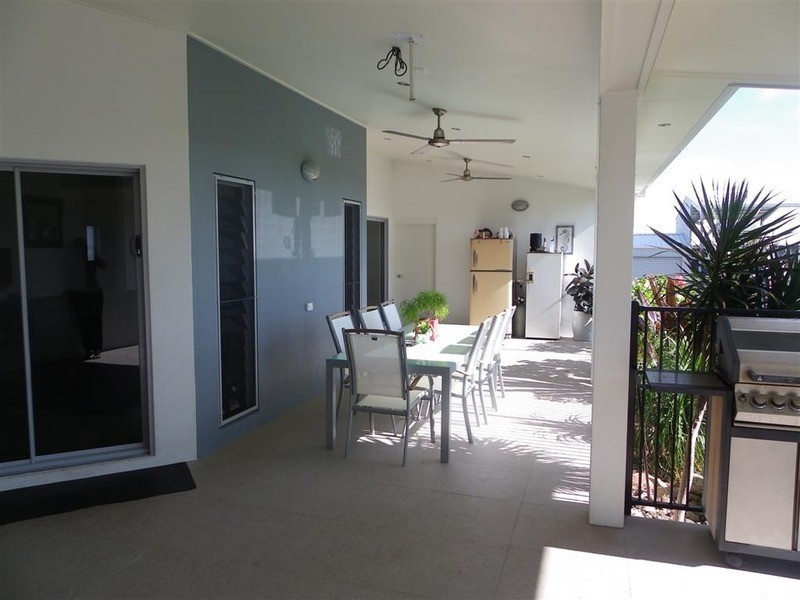 15 Sunshine Court, Bowen QLD 4805