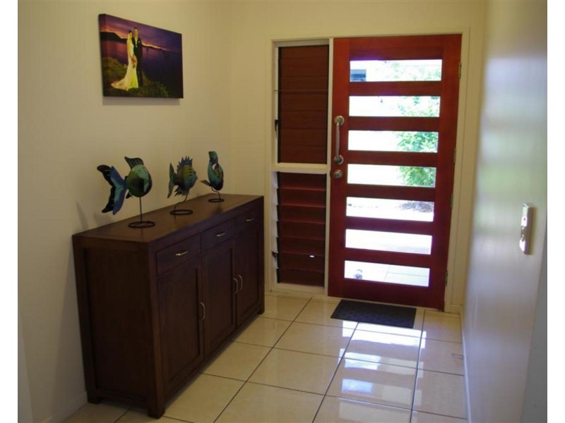 9 Sunshine Court, Bowen QLD 4805