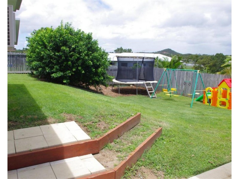 9 Sunshine Court, Bowen QLD 4805
