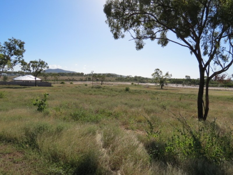 79 – 81 Oceanview Drive, Bowen QLD 4805