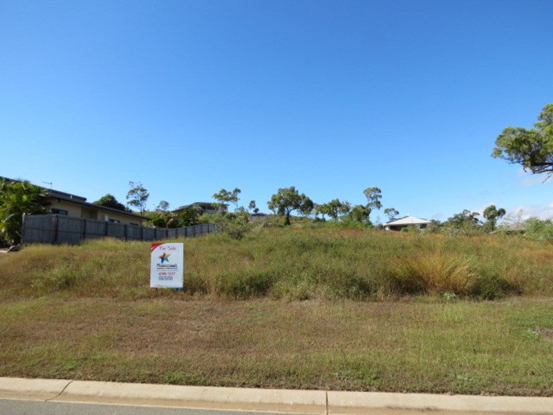8 Sunshine Court, Bowen QLD 4805