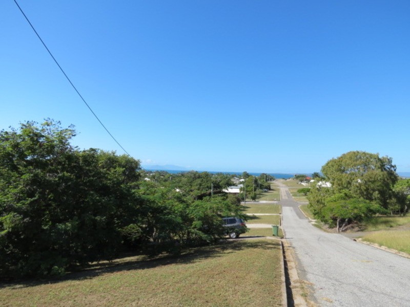 12 Mitchell Street, Bowen QLD 4805