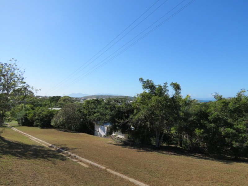 12 Mitchell Street, Bowen QLD 4805