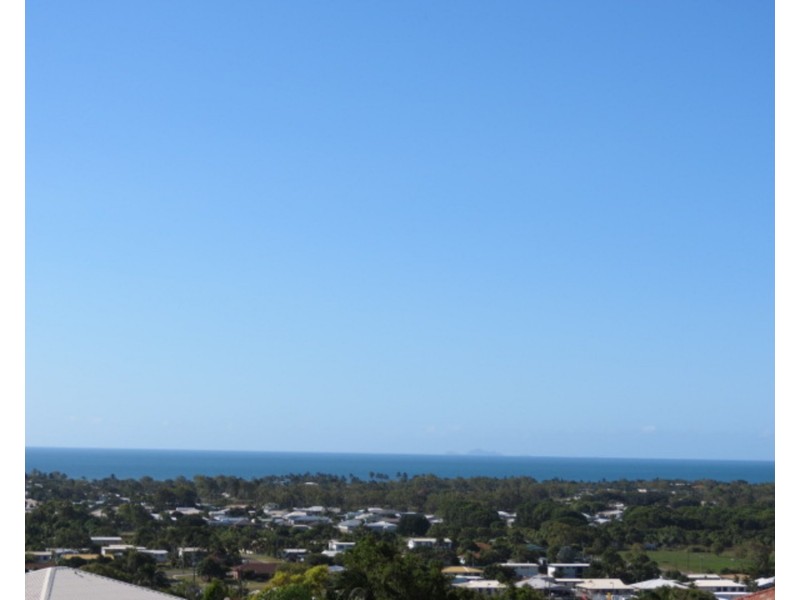 32 Tynwald Avenue, Bowen QLD 4805