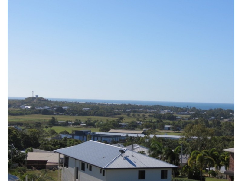 32 Tynwald Avenue, Bowen QLD 4805