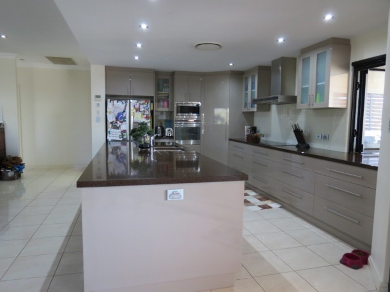 2-4 Marine Parade, Bowen QLD 4805