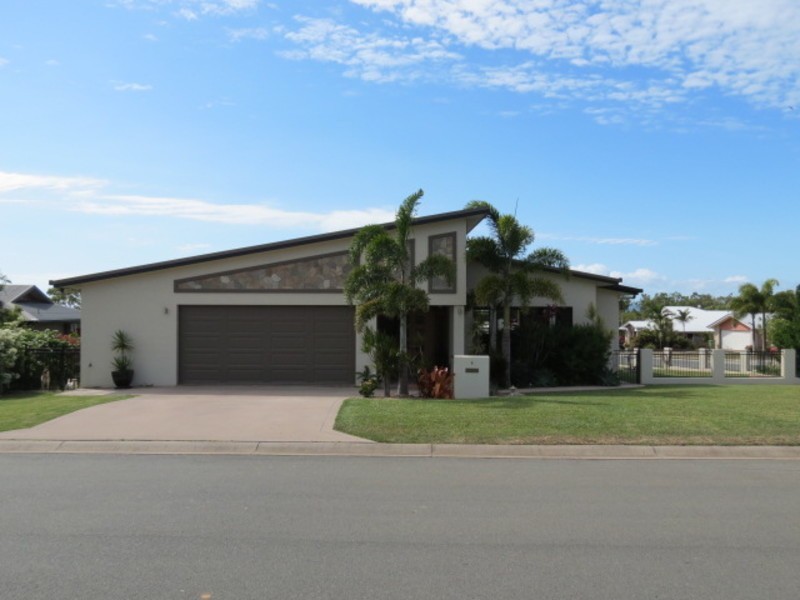 2-4 Marine Parade, Bowen QLD 4805
