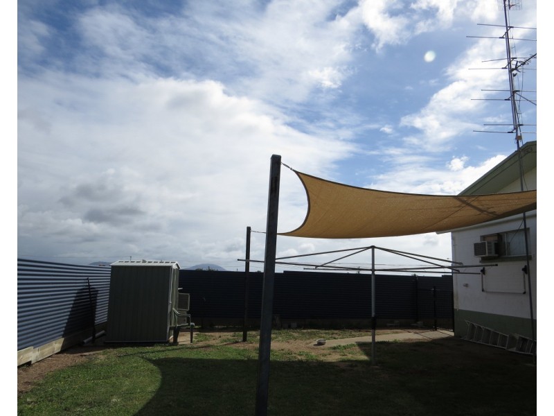 9 Rodney Street, Bowen QLD 4805