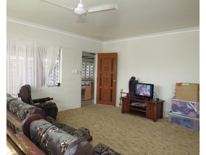 9 Rodney Street, Bowen QLD 4805