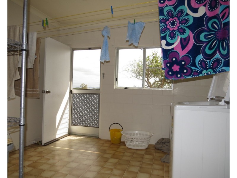 9 Rodney Street, Bowen QLD 4805