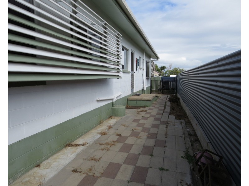 9 Rodney Street, Bowen QLD 4805