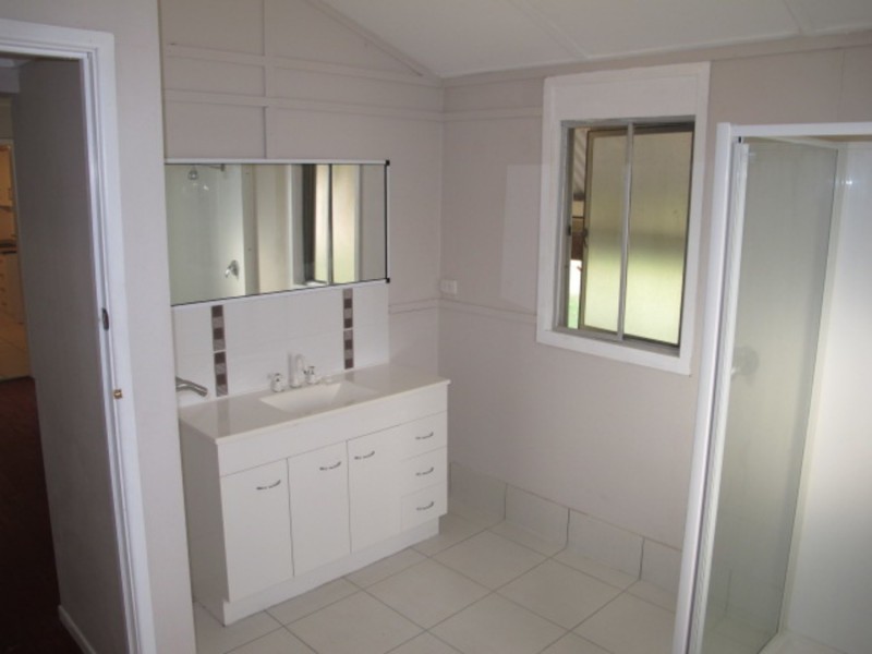 5 Reynolds Street, Bowen QLD 4805