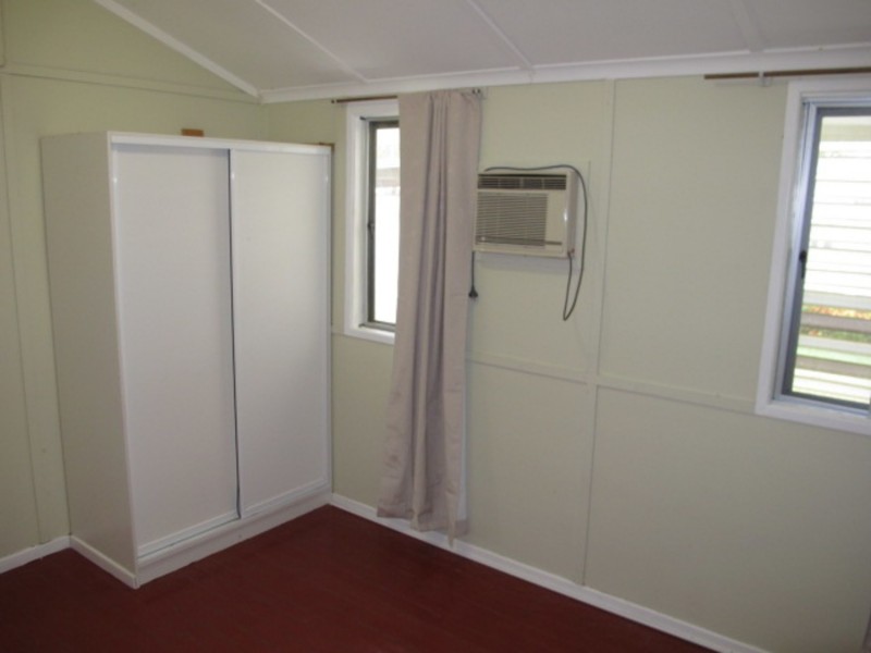 5 Reynolds Street, Bowen QLD 4805