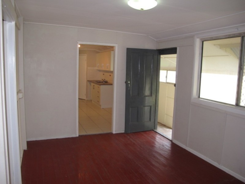 5 Reynolds Street, Bowen QLD 4805