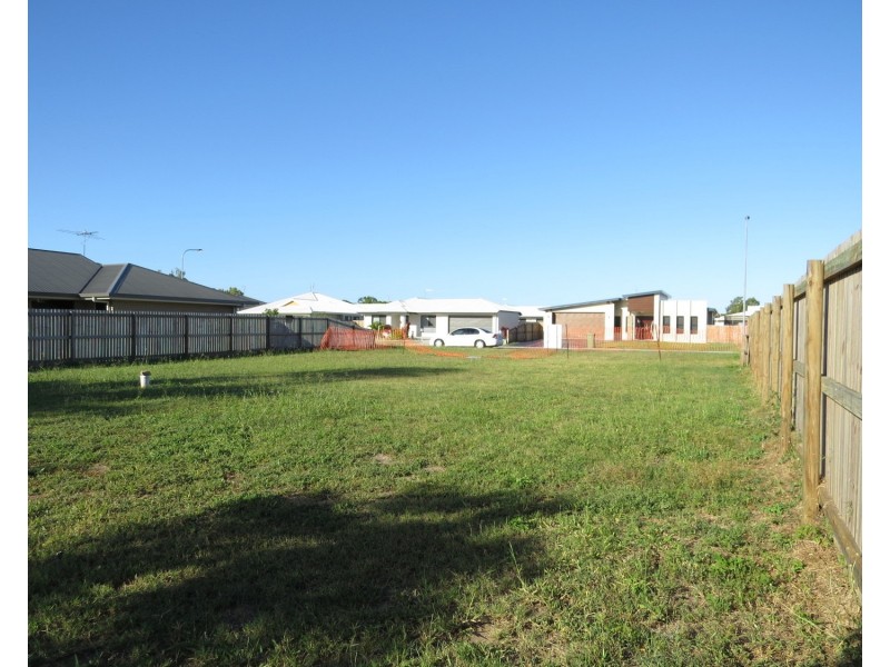 13 Lime Tree Court, Bowen QLD 4805