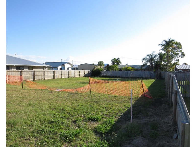 13 Lime Tree Court, Bowen QLD 4805