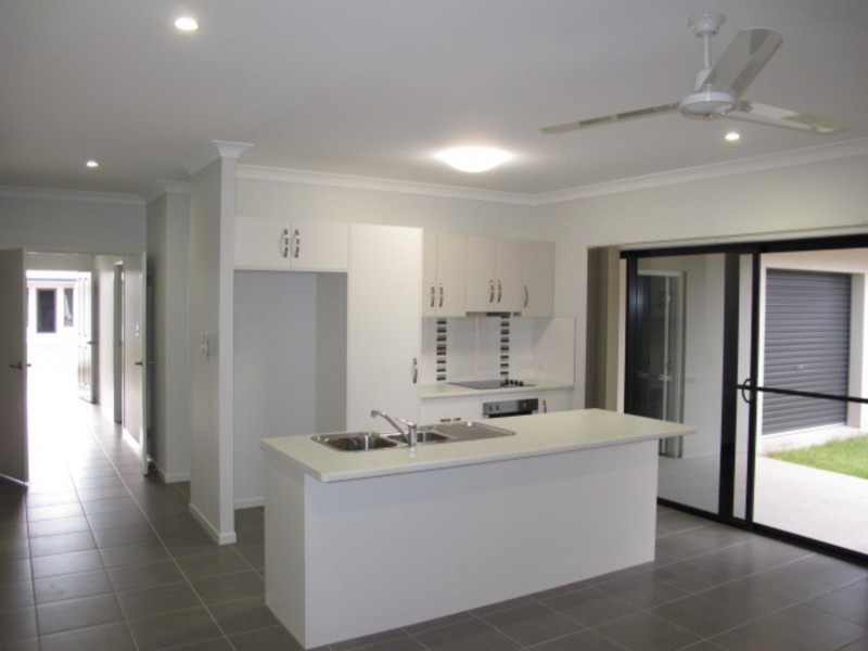20 Pacific Drive, Bowen QLD 4805