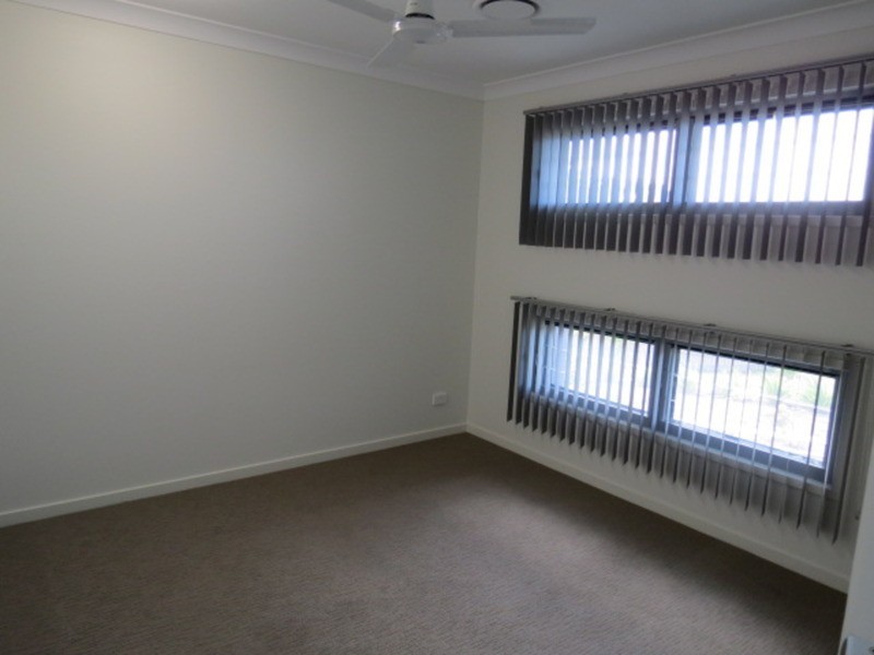 11 Silk Road, Bowen QLD 4805