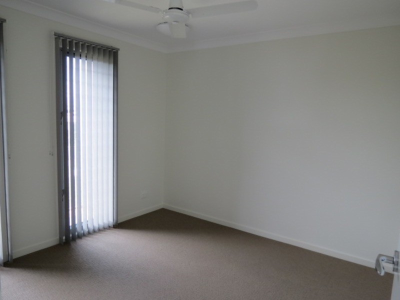 11 Silk Road, Bowen QLD 4805