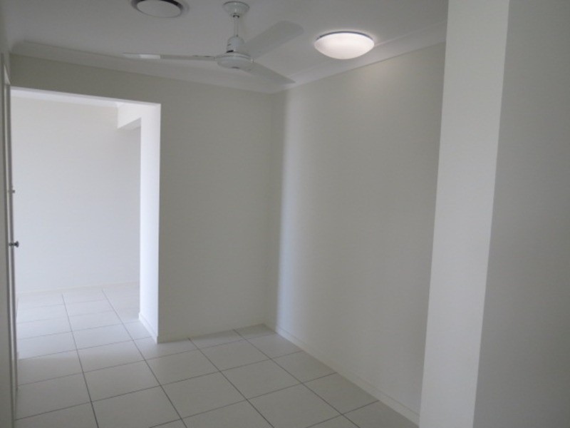 11 Silk Road, Bowen QLD 4805