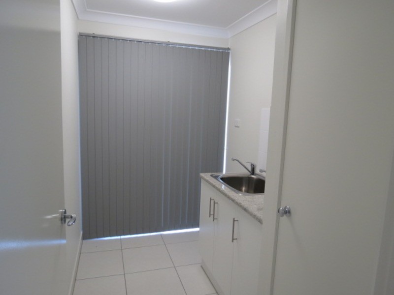 11 Silk Road, Bowen QLD 4805