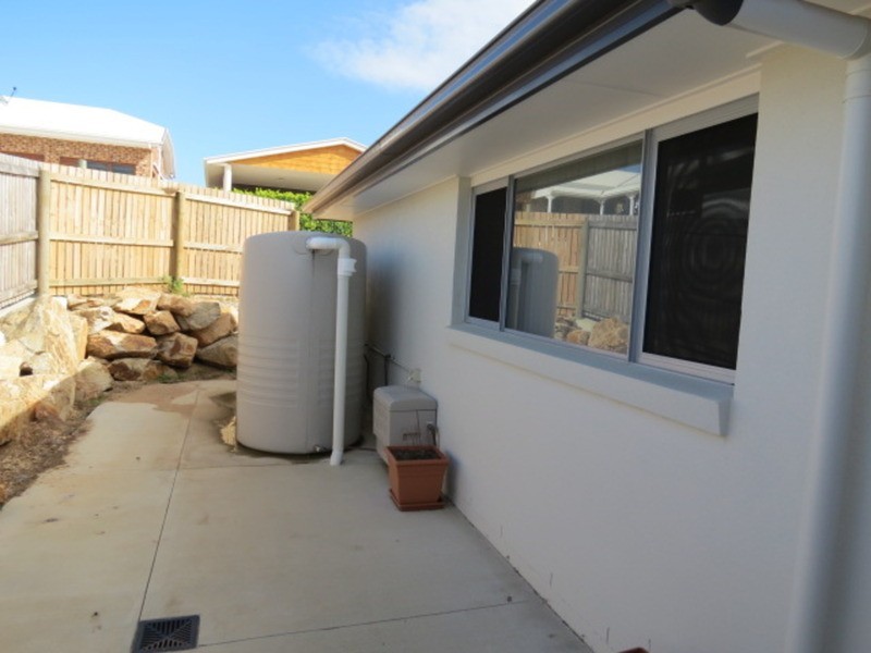 11 Silk Road, Bowen QLD 4805