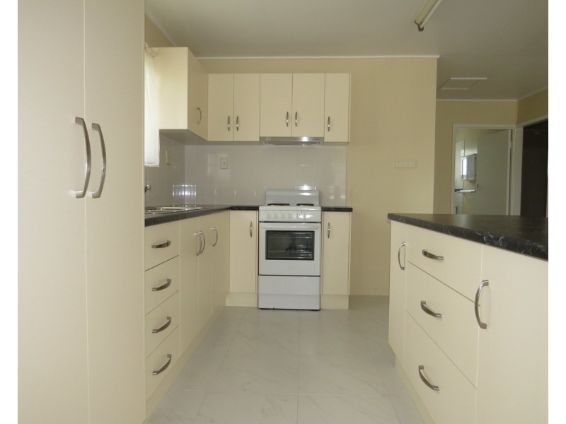 14 Kennedy Street, Bowen QLD 4805