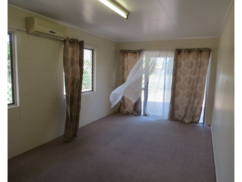 14 Kennedy Street, Bowen QLD 4805