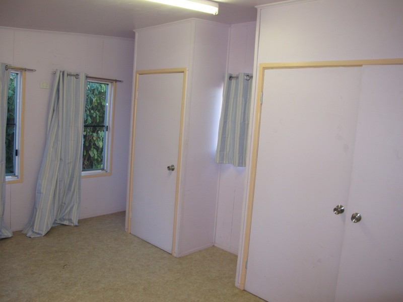 11 Gordon Street, Bowen QLD 4805