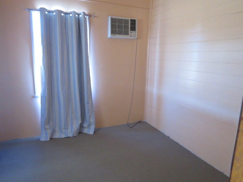 11 Gordon Street, Bowen QLD 4805