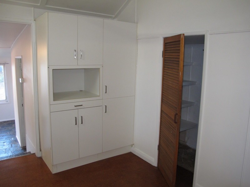 11 Gordon Street, Bowen QLD 4805