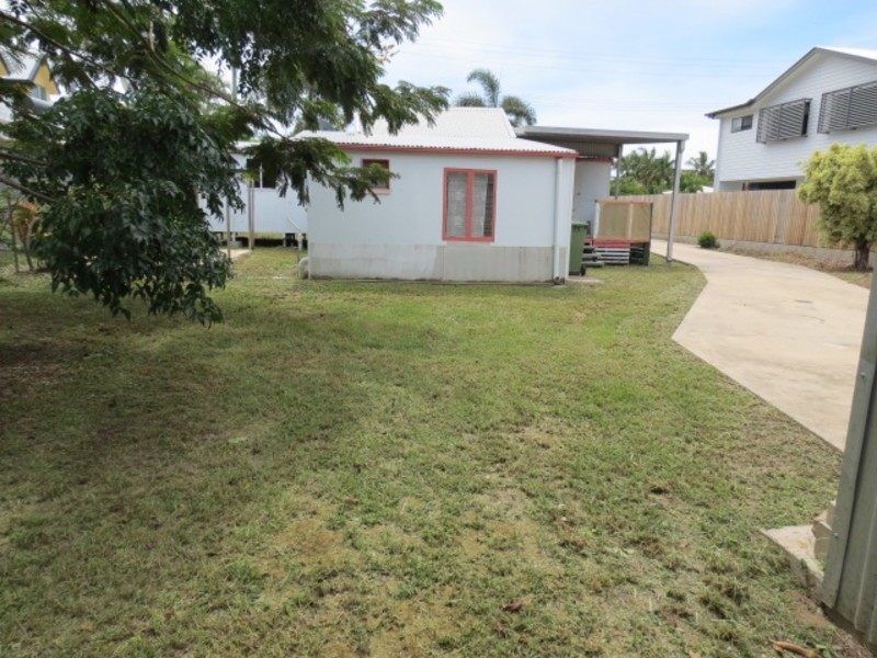 11 Gordon Street, Bowen QLD 4805