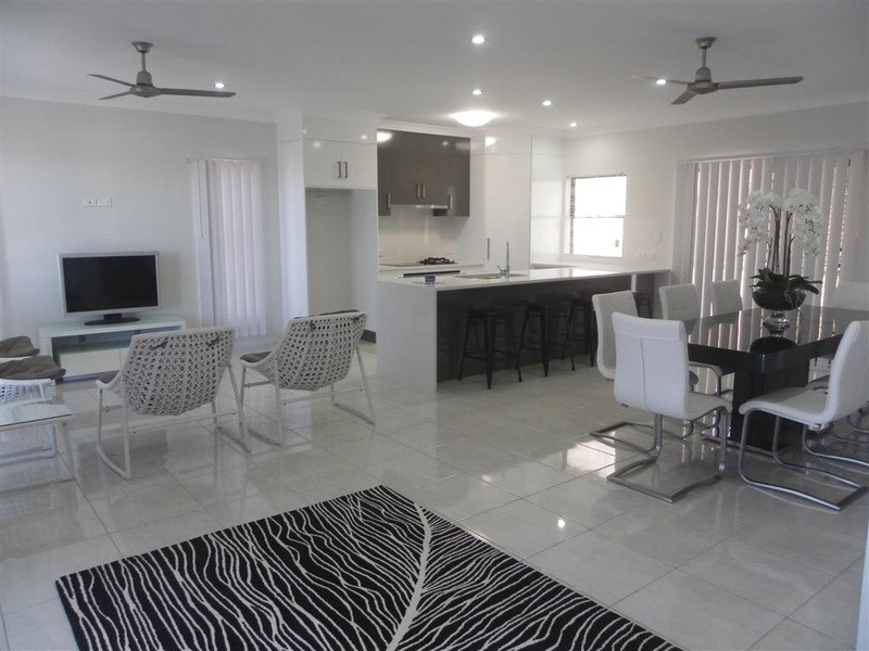 9 Allan Place, Bowen QLD 4805
